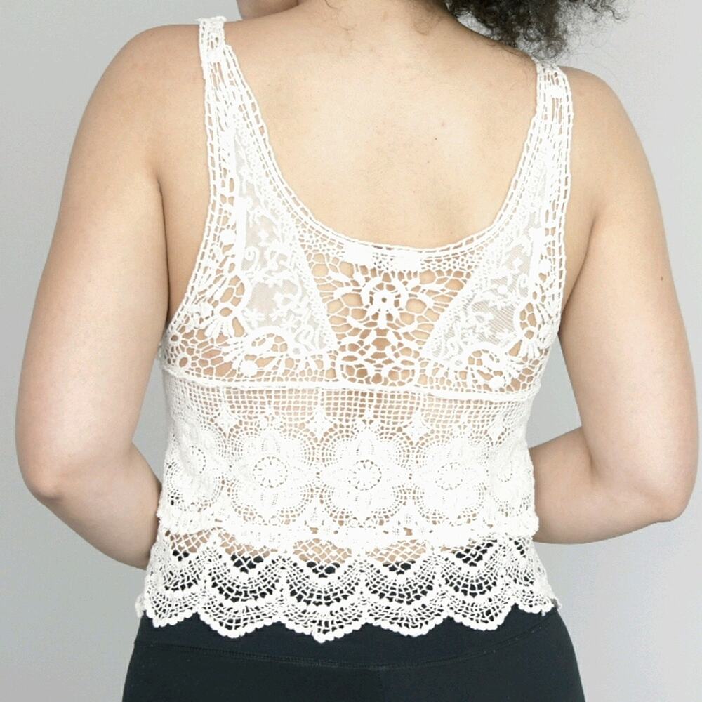 Issi Crochet Top Small - Picture 2 of 5